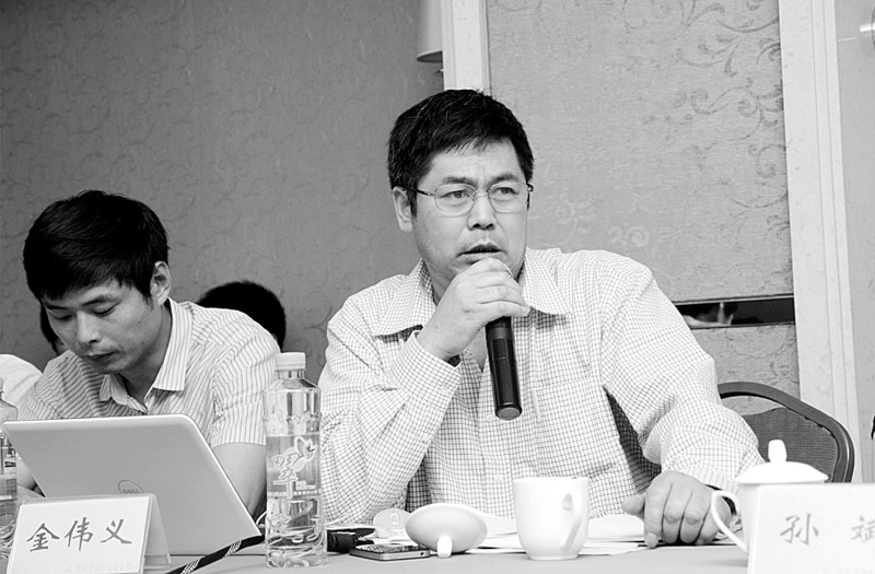 ���۲죩��ҵ�ڲ��ϲ顰���桱���÷�չؽ������ ��ҵ�Һ�ר�ҹ�����Ӫ��ҵְ����Ԥ��