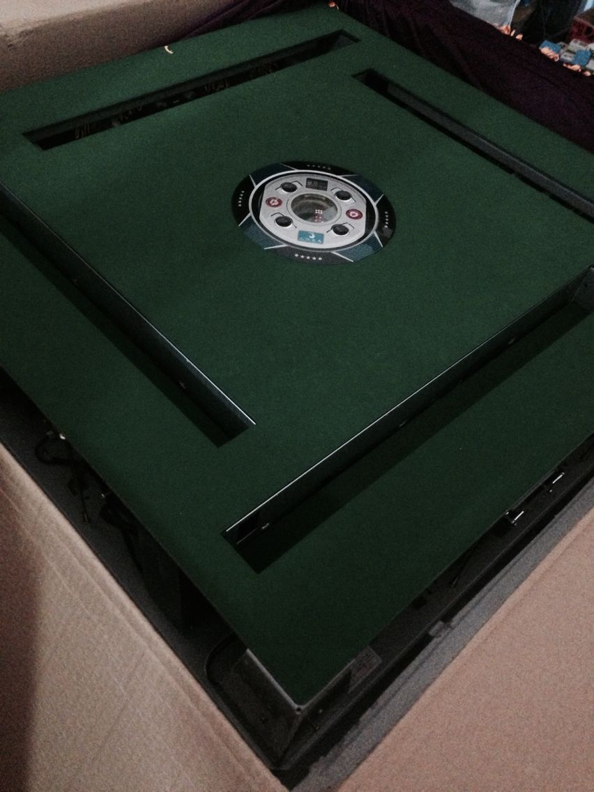 “商业秘密网”会同镇海工商现场查获假“雀友”麻将机