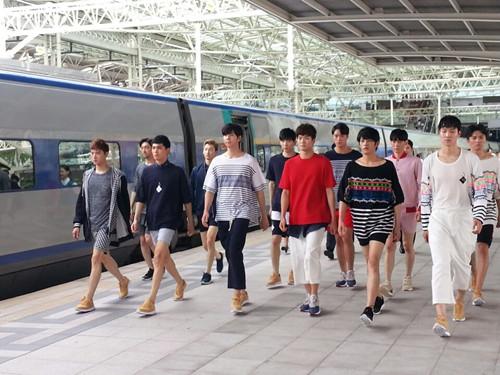 ģЭ365ʱװ㣺׶վT̨