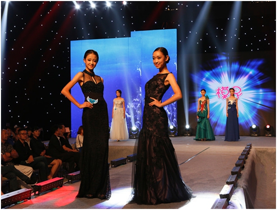 模界童装亚少赛首秀