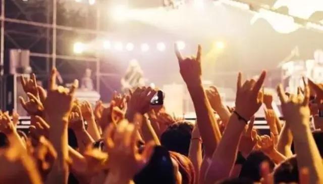 ֡Ʒҡϯһ٣һģʽɣƱ졿